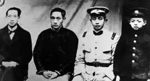 左起： 吴玉章、吴建中（吴嘀曾祖）、吴鸣和（又名吴鸣鹤）。图片由吴嘀提供