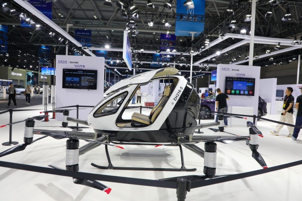 长安汽车EH216-S载人航空器。曹检摄