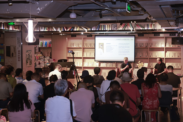 读书会现场。曾英豪摄