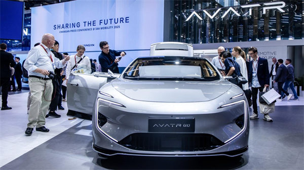 车展现场。长安汽车供图