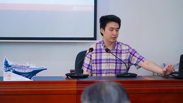 集卡社负责人分享收藏卡设计理念。活动主办方供图