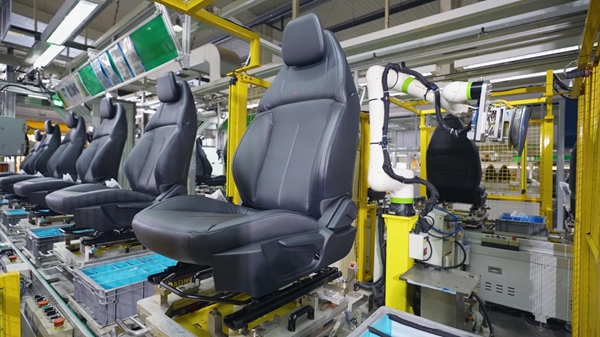 安道拓座椅制造工厂。受访者供图