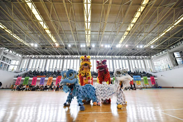 第十届校友文化节暨2025年体育文化节开幕式。重庆理工大学供图