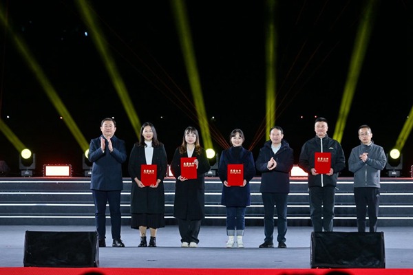 第四届巴蜀合唱季颁奖晚会举行