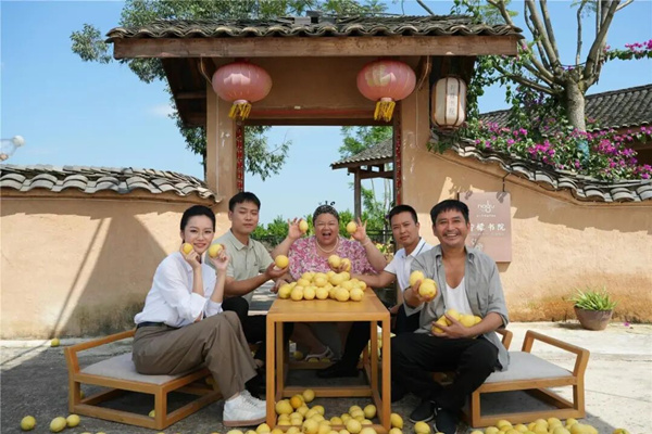 微短劇《花開檸鄉》劇照。潼南區融媒體中心供圖