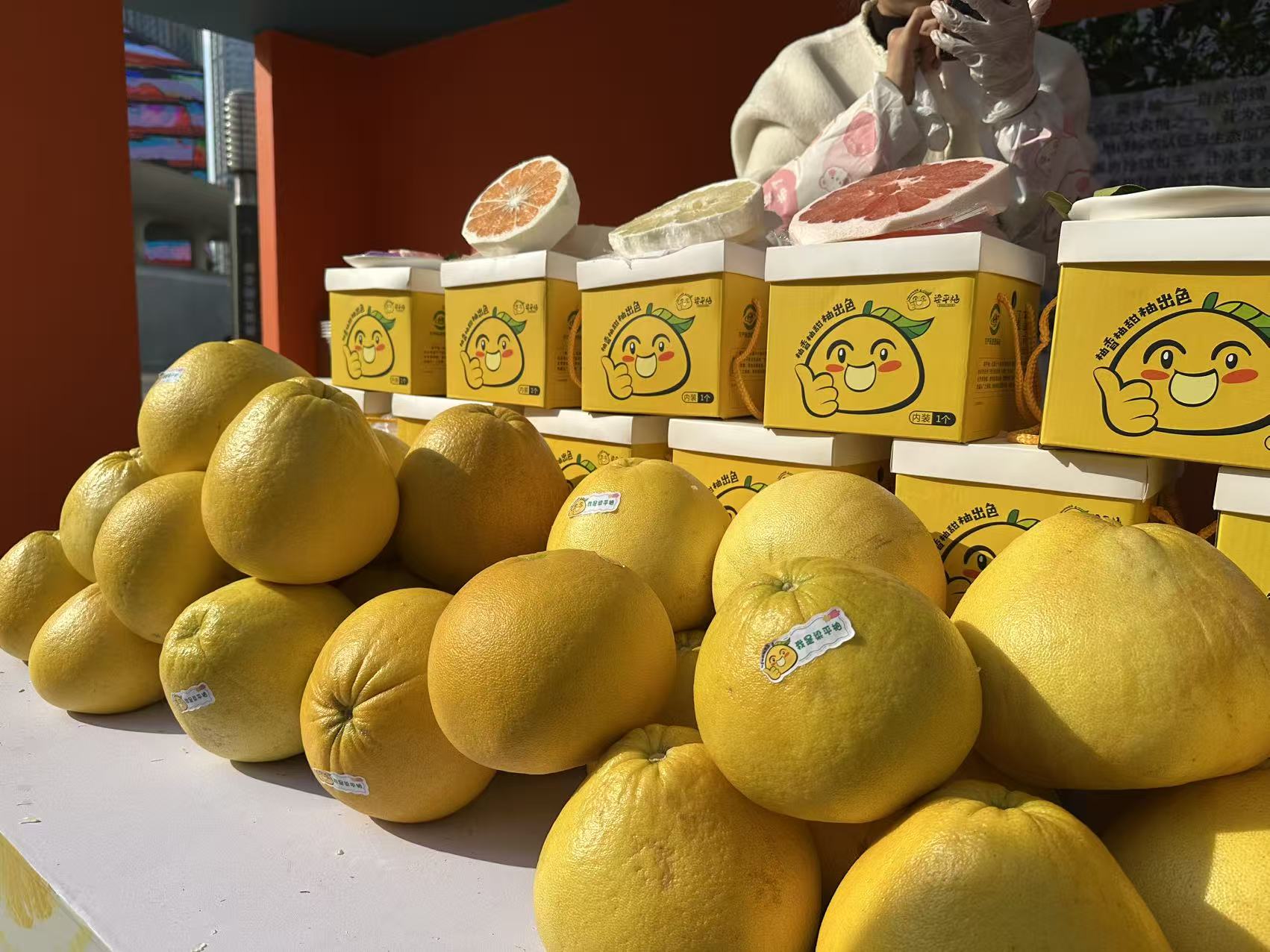 梁平柚飽滿誘人。黃亞輝攝