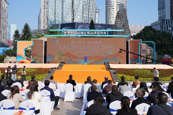 活動現場。向成國攝