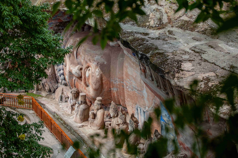 大足石刻宝顶山景区的石雕半身卧佛像——释迦牟尼涅槃图。大足区委宣传部供图