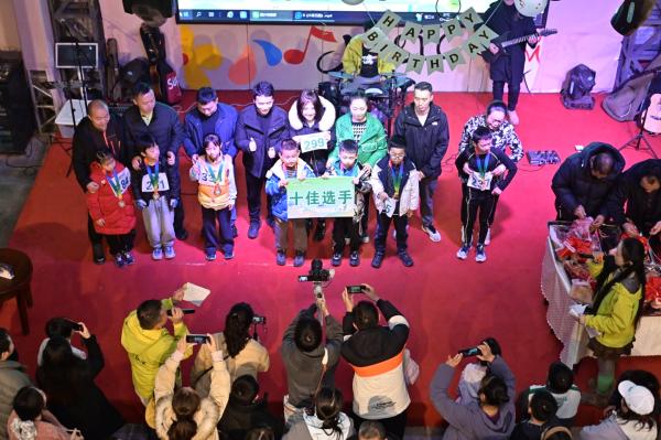 颁奖现场。邓泽明摄