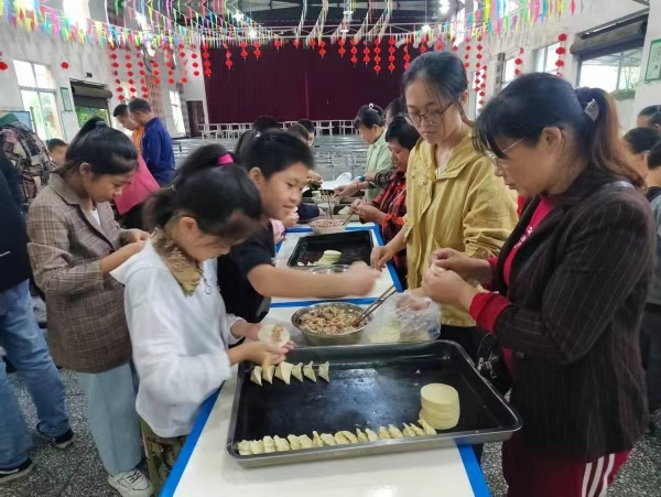 周末课堂。董家镇供图