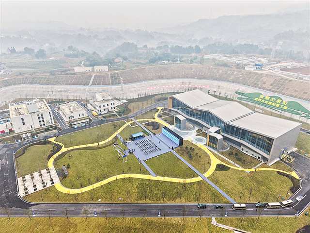 12月30日，重慶市渝西水資源配置工程金剛沱泵站（無人機照片）。記者 謝智強 攝/視覺重慶