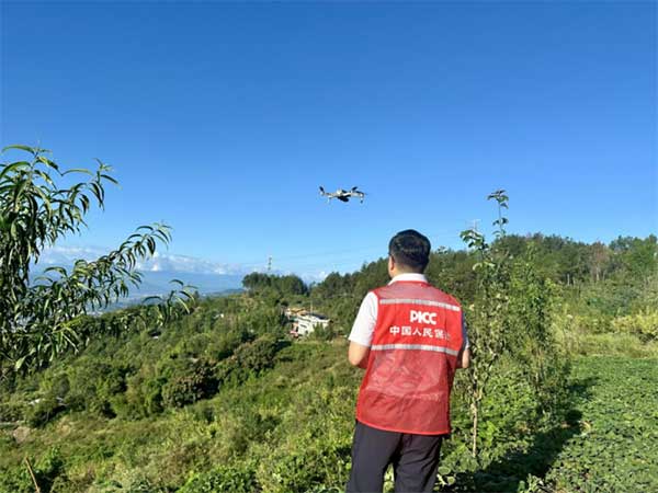 无人机查勘。人保财险开州支公司供图