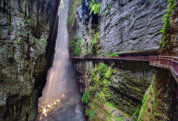 武陵山大裂谷。涪陵區委宣傳部供圖