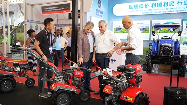 參加廣交會。受訪者供圖