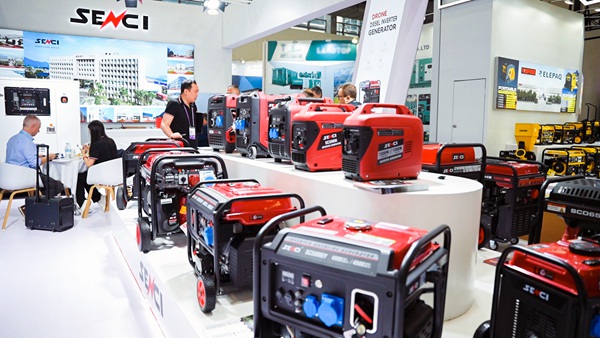 參加廣交會。受訪者供圖