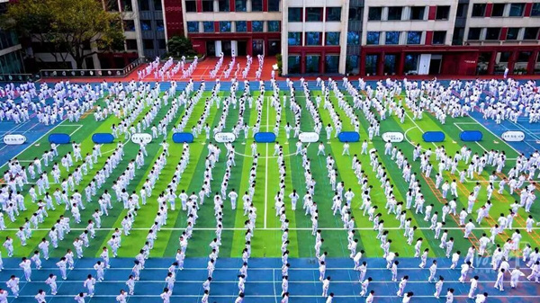 渝中校園開展大課間活動。渝中區教委供圖