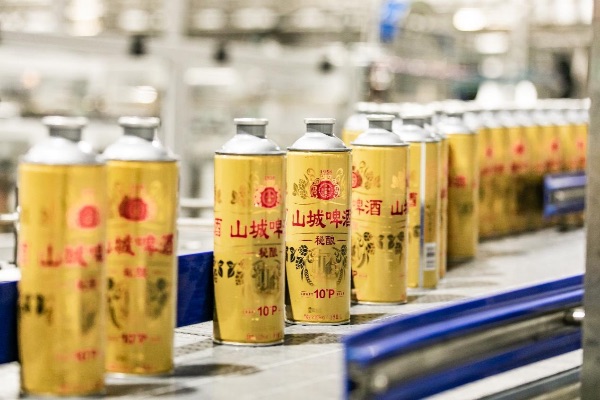 重啤推出山城秘酿1L。重啤供图