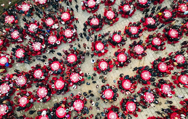 刨猪宴。国网重庆永川供电公司供图