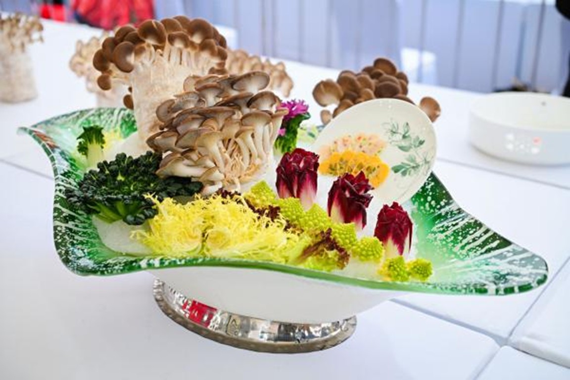 巴南秀珍菇为主题的菜品。巴南区商务委供图