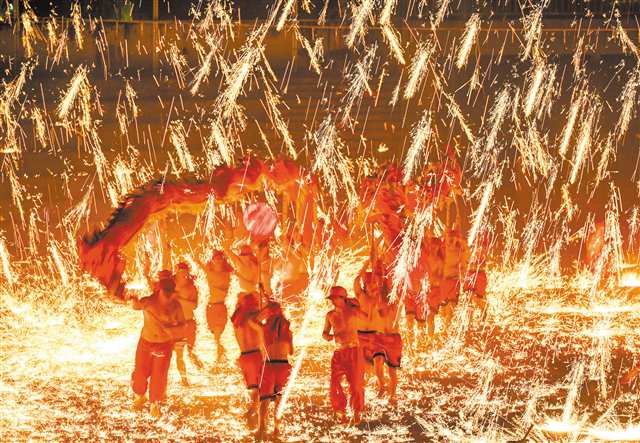 光影盛宴点亮新春