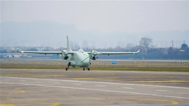 梁平机场，彩虹YH-1000S无人运输机完成首次试飞任务。梁平区融媒体中心供图