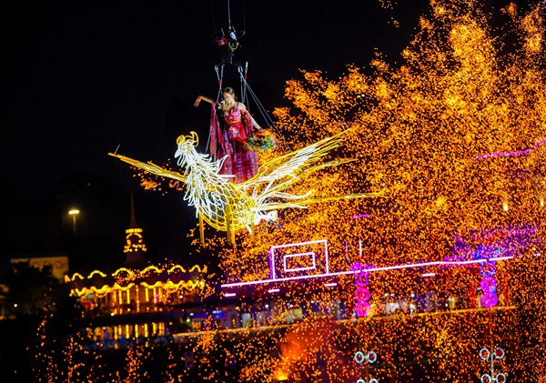 重庆欢乐谷推出百余场非遗活动。景区供图