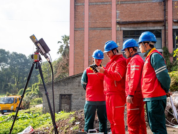 科技保电守护山城新春