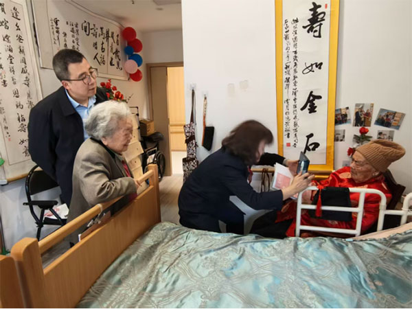 提供上門服務。交通銀行重慶市分行供圖