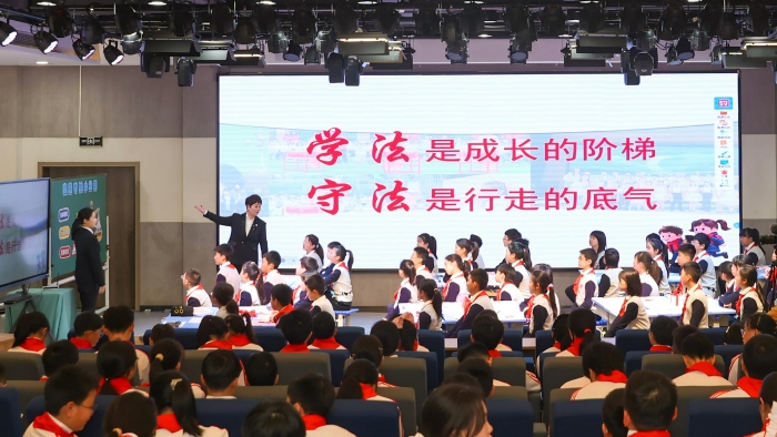 活动现场。渝中区人民法院供图