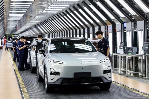 从3000万辆到世界一流:长安汽车交出“高质量发展”时代答卷(图1)