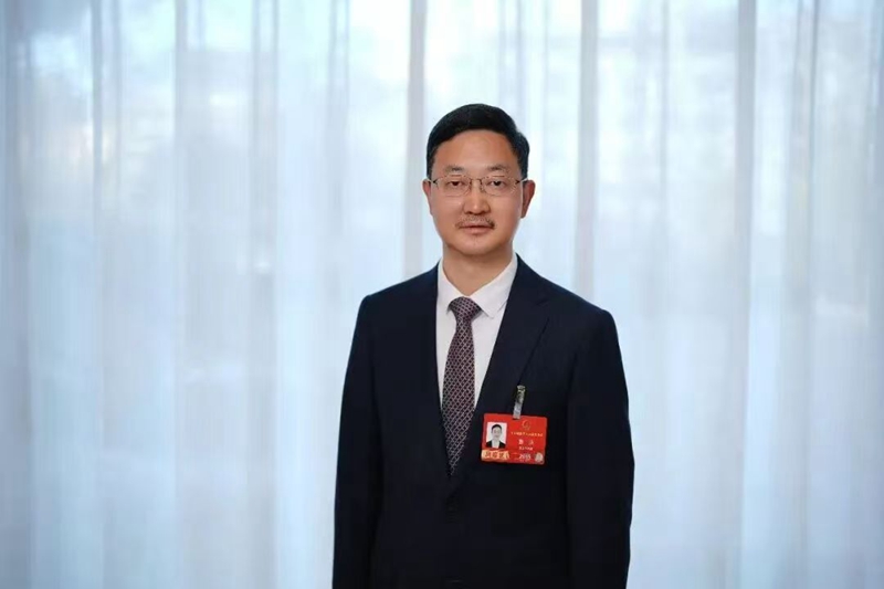 全國人大代表,中國移動通信集團重慶有限公司黨委書記、董事長、總經理夏泳。受訪者供圖