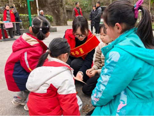線下教宣活動。人保財險重慶分公司供圖