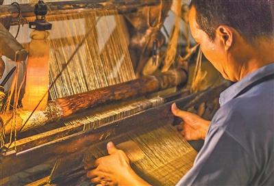 荣昌夏布织造技艺。