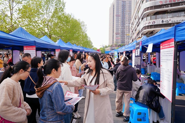 招聘会现场。活动主办方供图