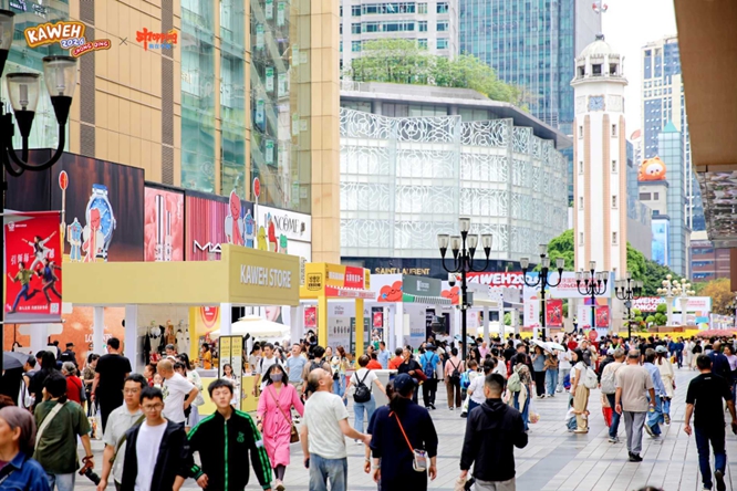 解放碑商圈。2026重庆国际咖啡嘉年华主办方供图