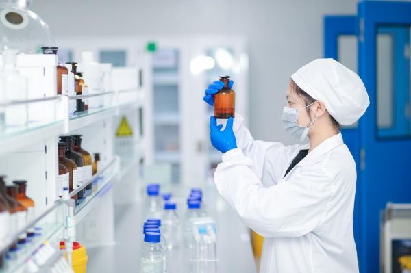 智飞生物科研人员。智飞生物供图