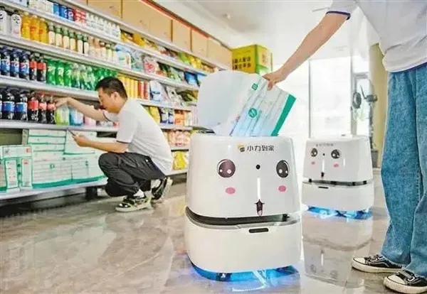 小力机器人。吉林大学重庆研究院供图