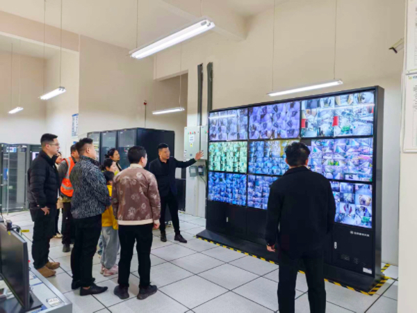 设备开放日现场。招商积余重庆公司供图