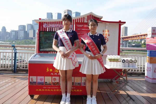 从社区到城市 天骄智慧服务“小红伞”暖游客