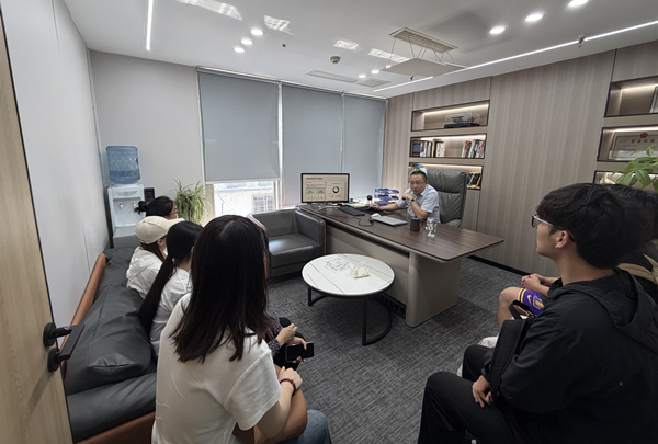 活动现场。重庆财经学院供图