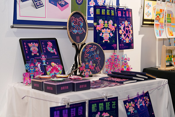 毕业生作品展示。校方供图。
