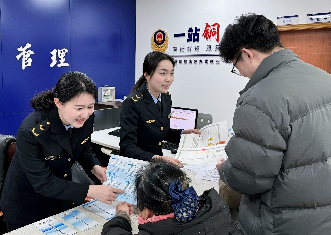 提供一站式注冊登記服務。銅梁區市場監管局供圖