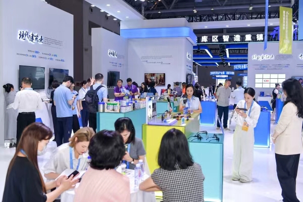渝中展馆集中展示了一批具有代表性的企业和产品。主办方供图