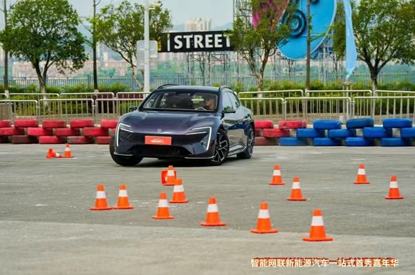 活動現場可沉浸式體驗車輛性能。主辦方供圖