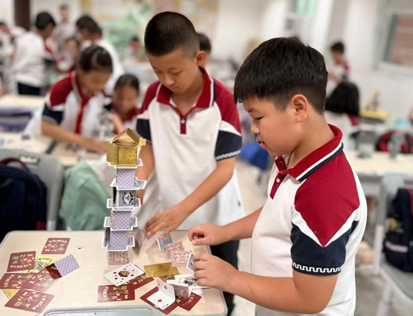 科技节现场。南坪实验金科小学供图