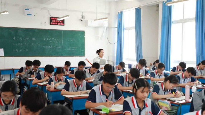 陈玲在上课。受访者供图