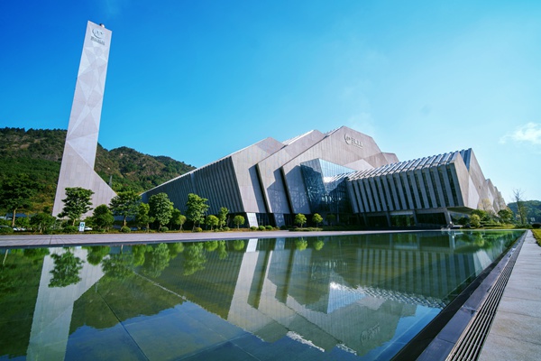 三峰百果园垃圾焚烧发电厂。重庆水务环境集团供图