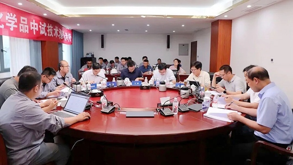 评审组评审现场。上海交大重庆研究院供图