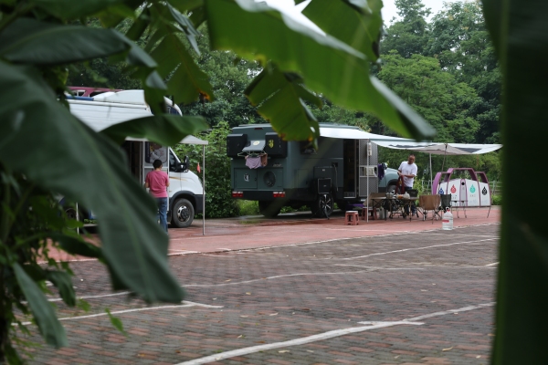 湿地公园房车营地停靠的房车。景区供图