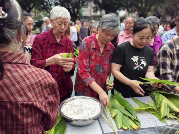 活动现场。巴福镇供图